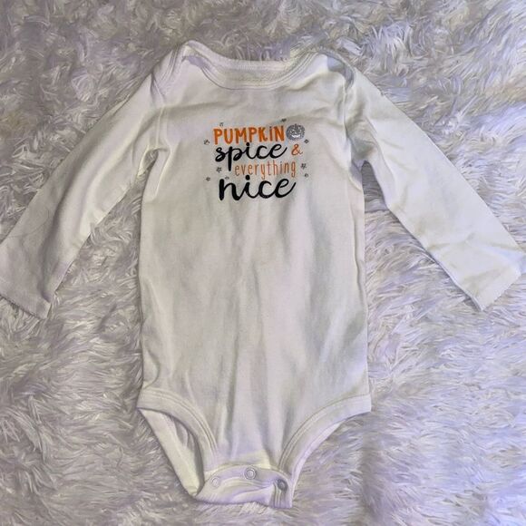 Carter’s 12M Long Sleeve Onesie “Pumpkin Spice Everything Nice” - Picture 1 of 5